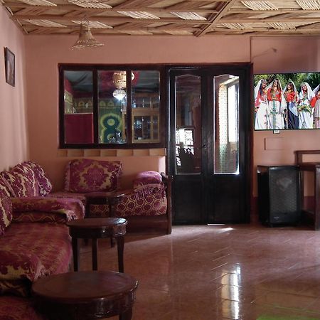 Hotel Tomboctou Tinghir Bagian luar foto